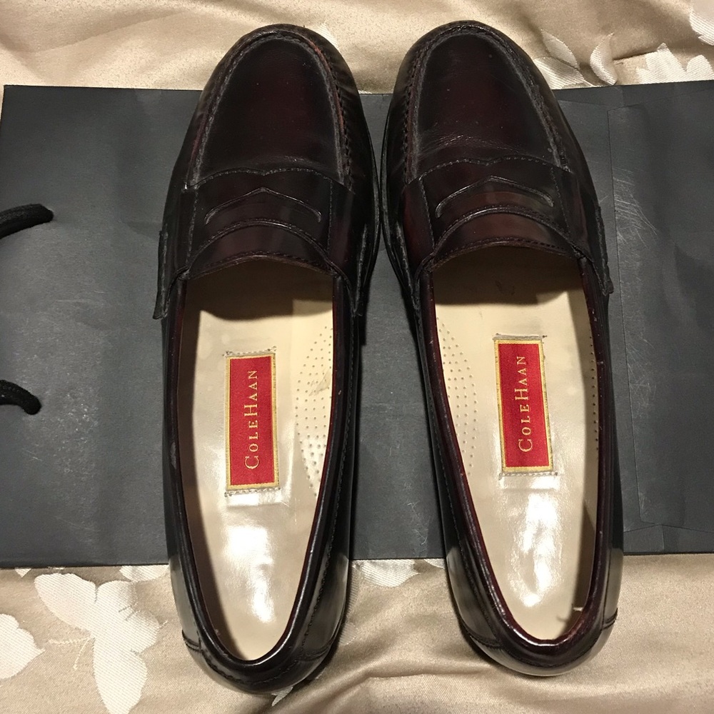Cole Haan classy leather loafers